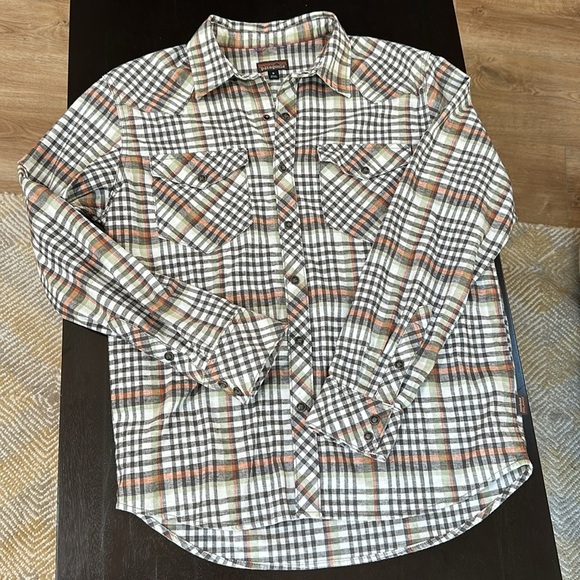 Patagonia Men's Long-Sleeved Western Snap Shirt Style #53330 - Picture 1 of 9